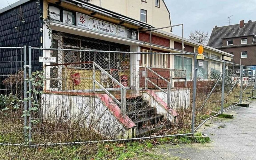 Abriss statt Stillstand: UWG: Freie Bürger fordert Ende der Schrottimmobilie